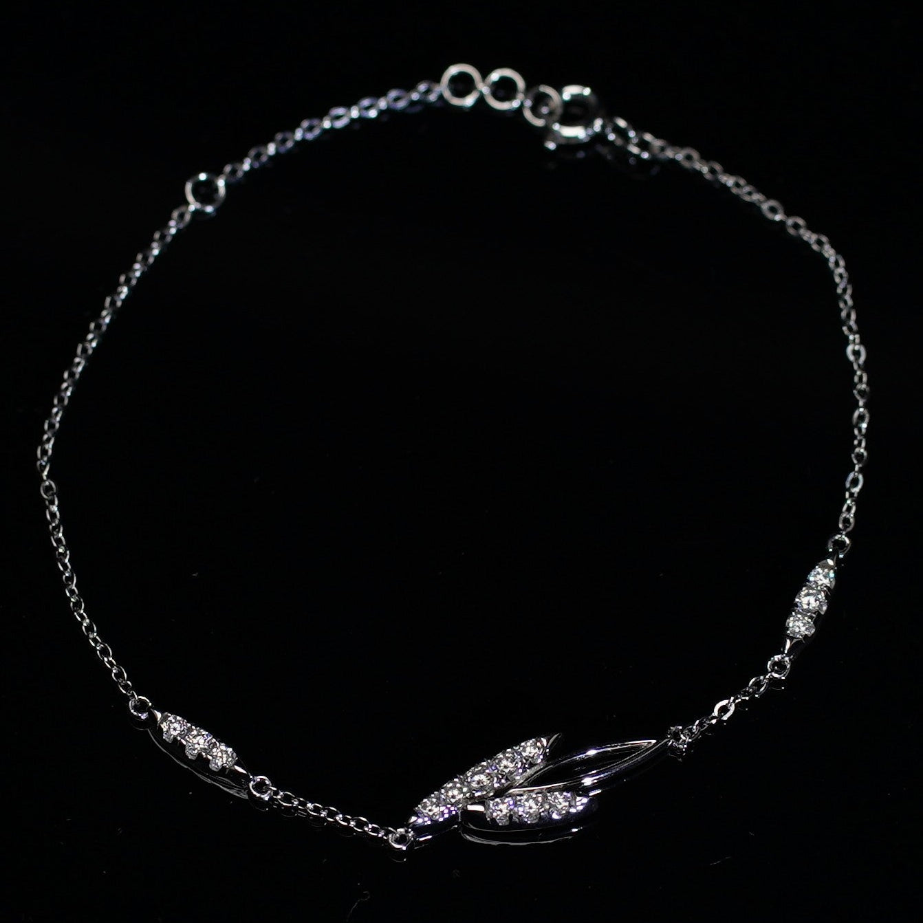 Armband i Vitguldpläterat 925 Silver med Blomdesign och Moissanitdiamanter