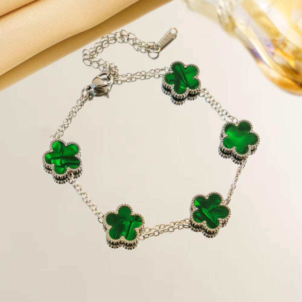 Femklöver armband lyx grön silver pläterat